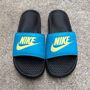 WMNS NIKE BENASSI SLIDES JUST
DO IT TURQUOISE TEAL KEY LIMES BLACKS WHITES
